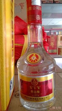 品鑒匠心，暢享醇香——張雷酒業商行團購特供52度濃香型白酒